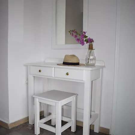 Kalimera And * Moraitika