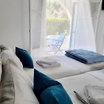 Kalimera And Διαμέρισμα Μωραΐτικα